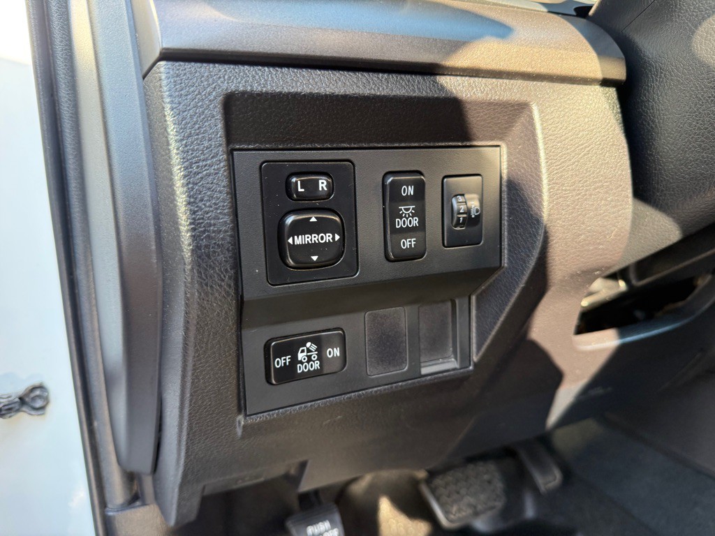 2014 Toyota Tundra Image 22