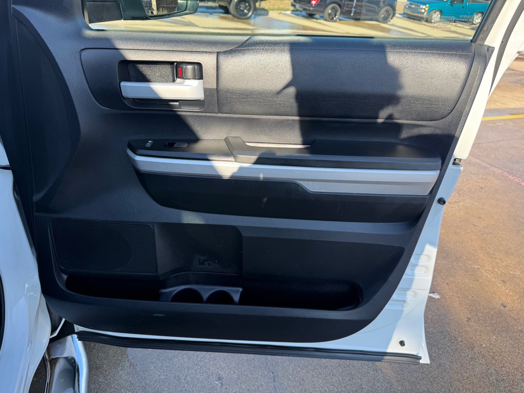 2014 Toyota Tundra Image 26