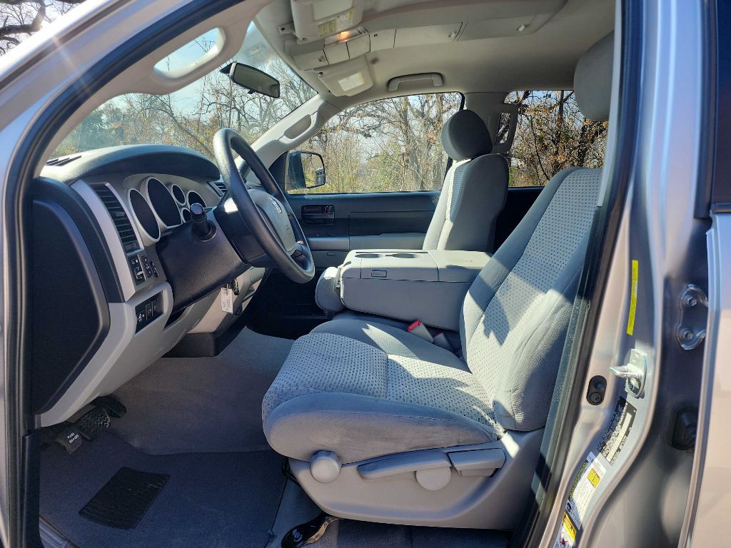 2010 Toyota Tundra Image 17