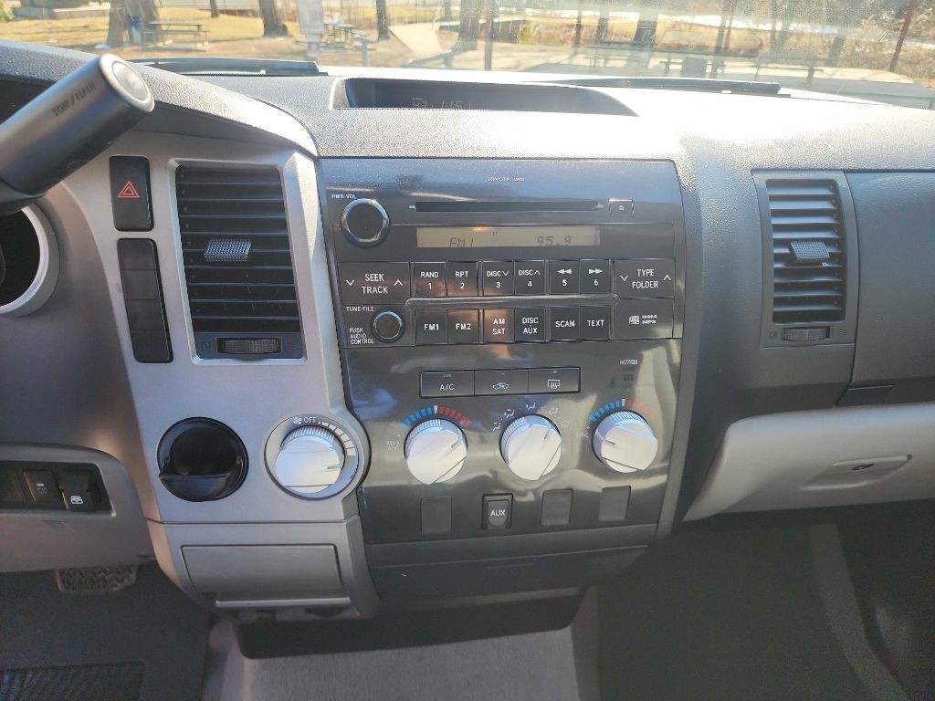 2010 Toyota Tundra Image 22