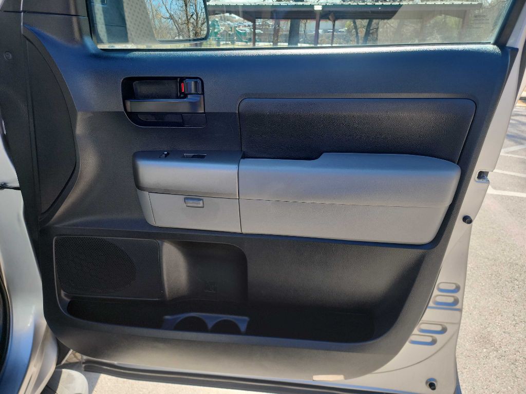 2010 Toyota Tundra Image 33