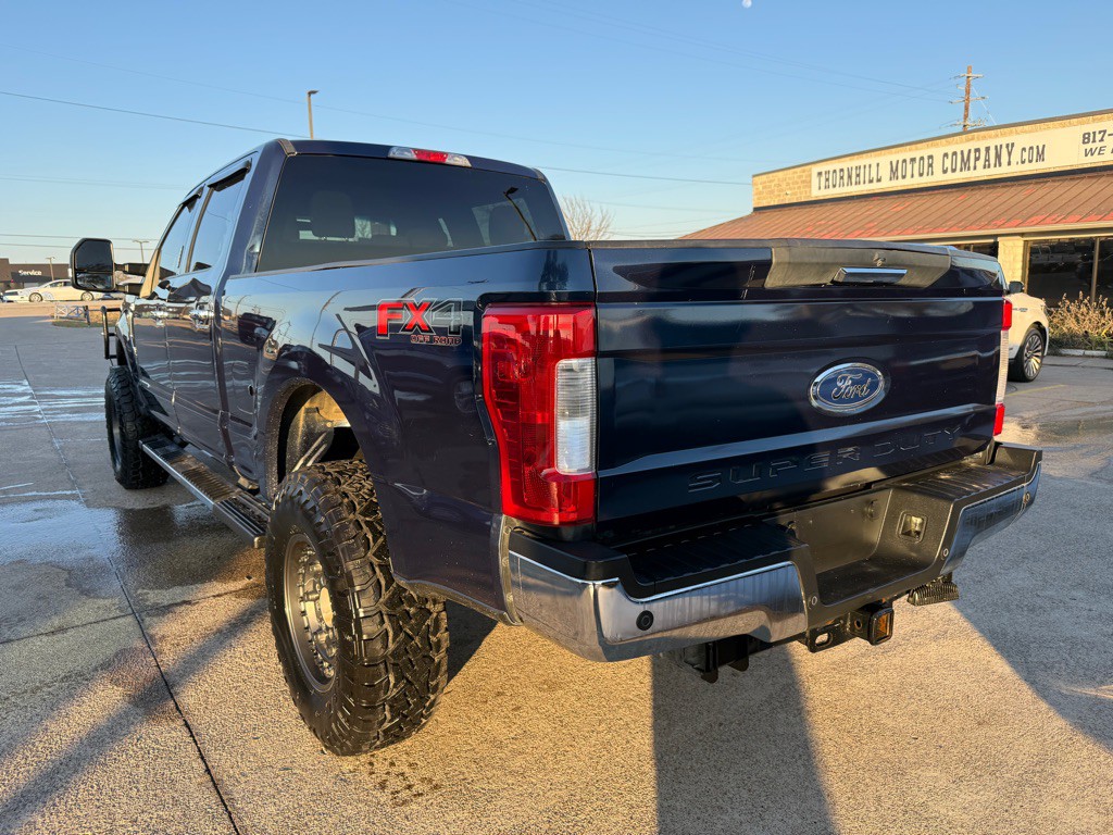 2017 Ford F-250 Image 5