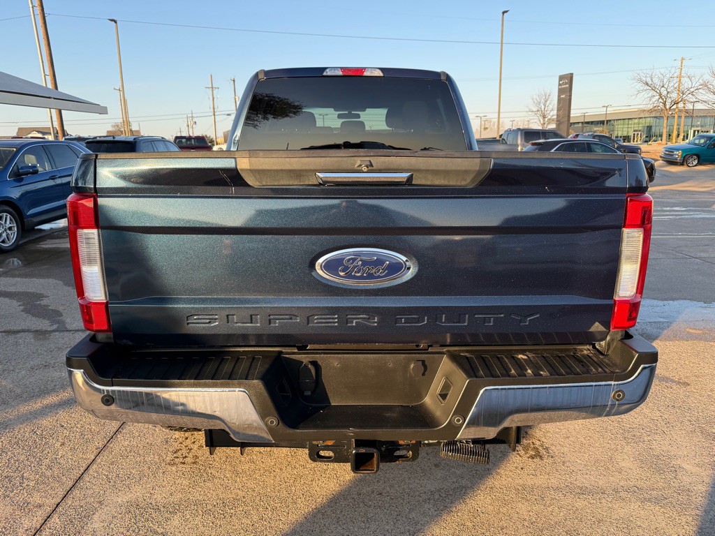 2017 Ford F-250 Image 6