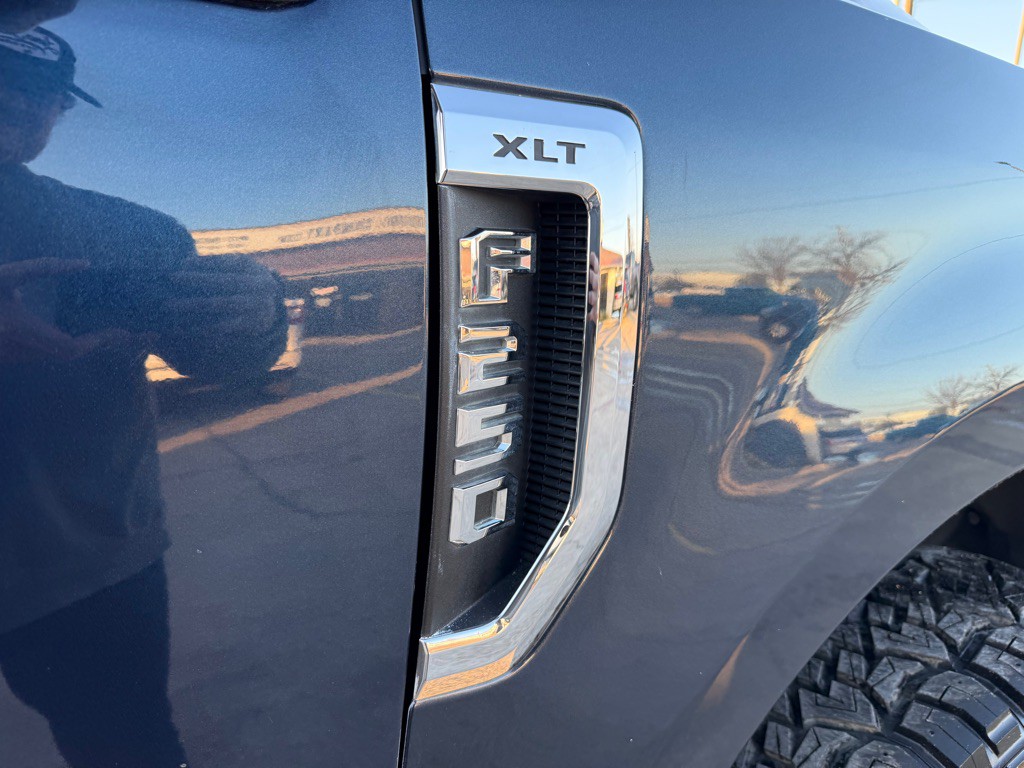 2017 Ford F-250 Image 9