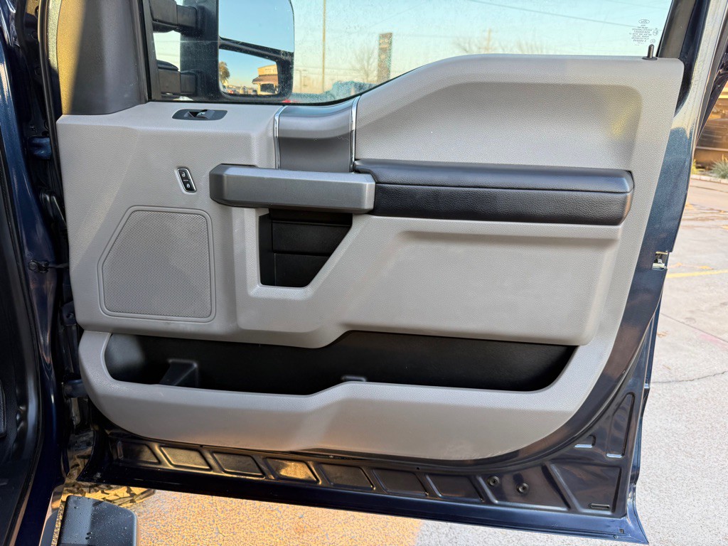 2017 Ford F-250 Image 25