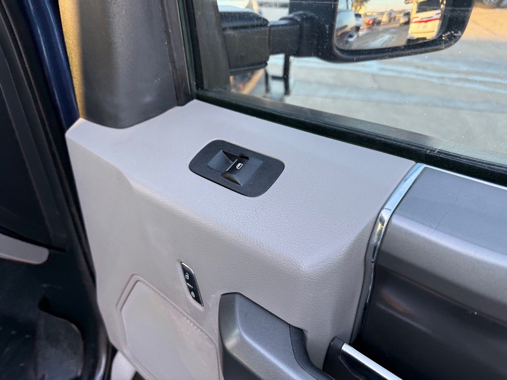 2017 Ford F-250 Image 26