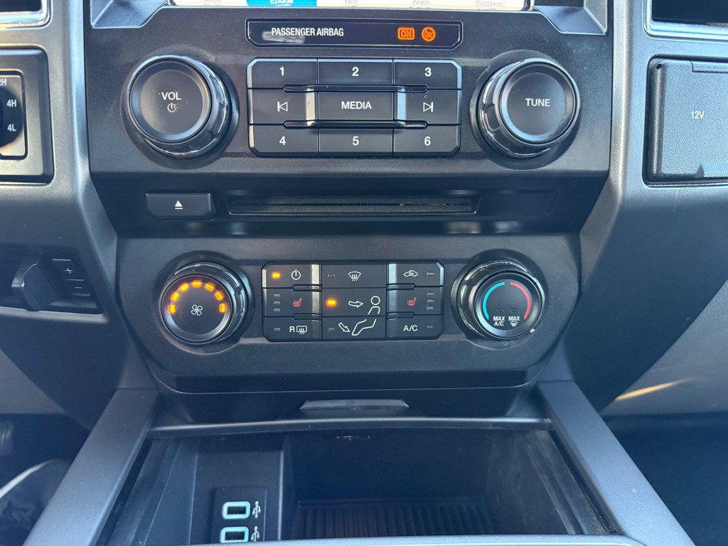 2017 Ford F-250 Image 31