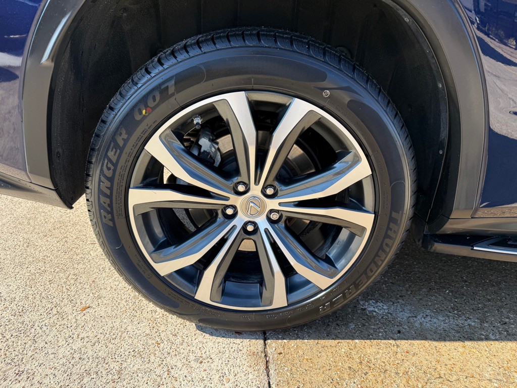 2017 Lexus RX Image 13