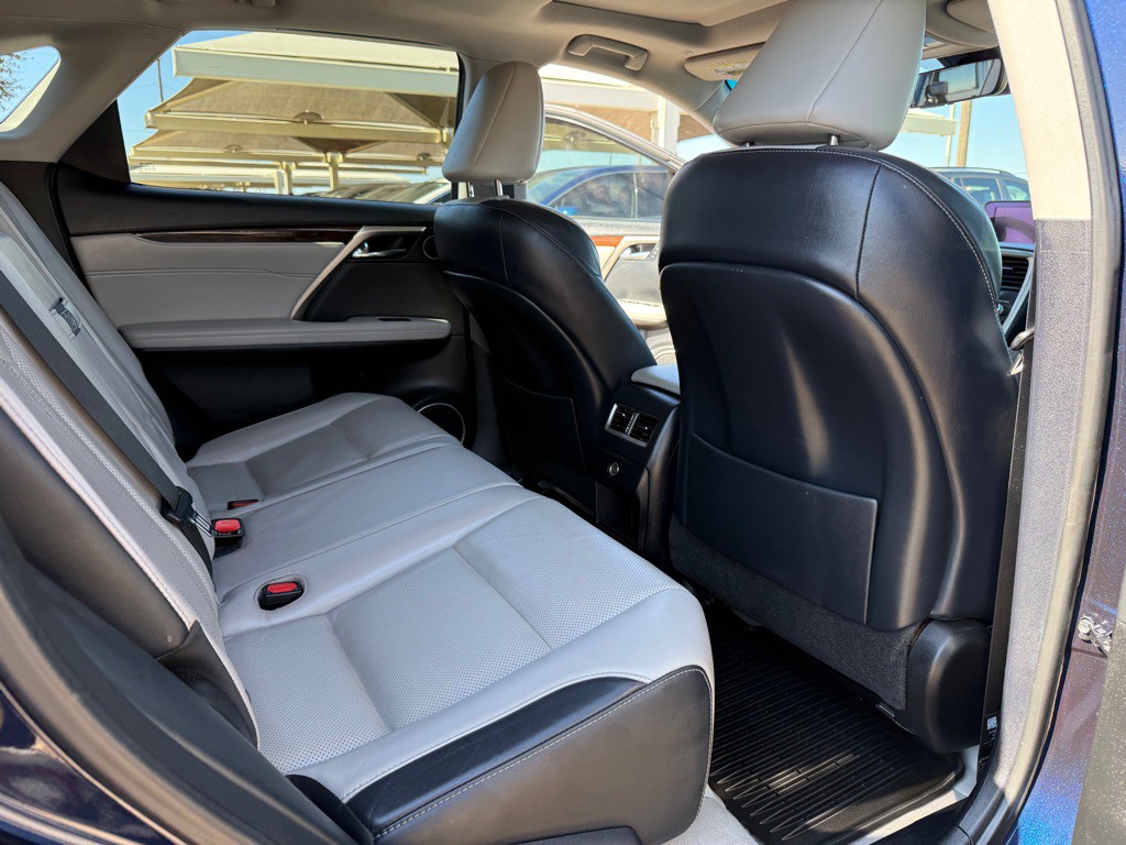 2017 Lexus RX Image 17