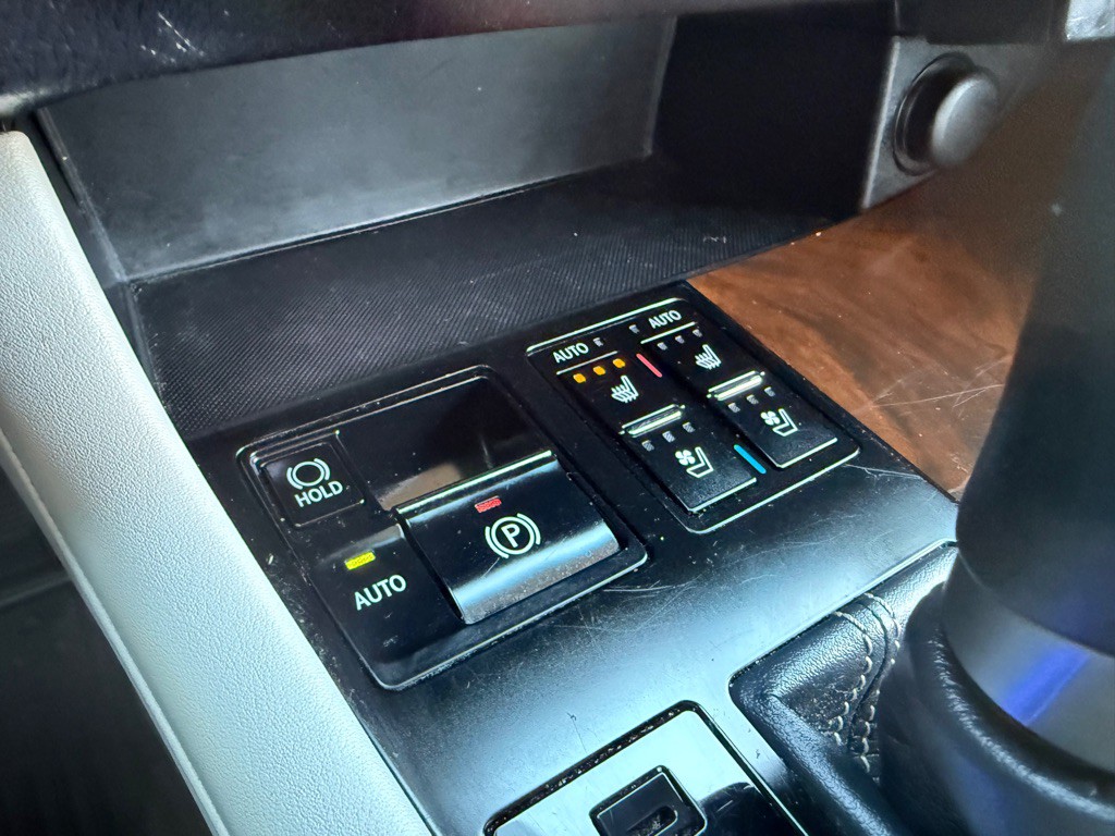 2017 Lexus RX Image 30