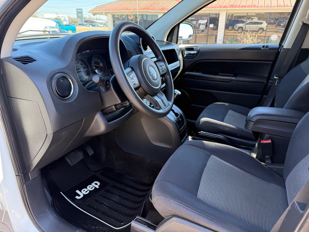 2015 Jeep Compass Image 13