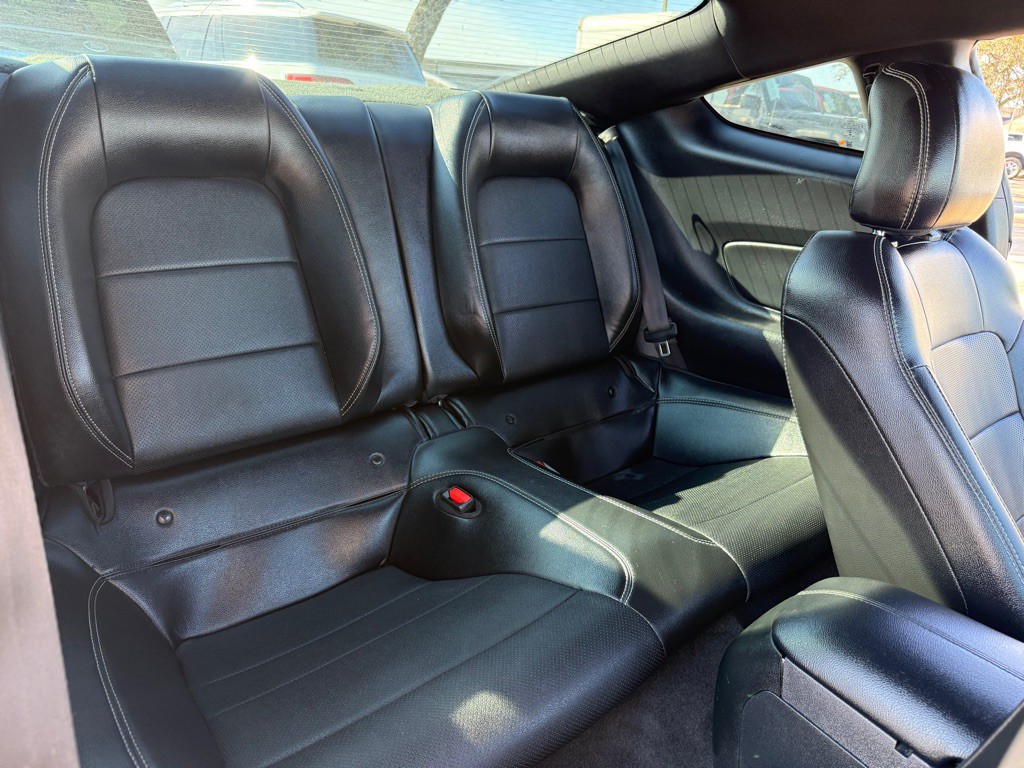 2023 Ford Mustang Image 15
