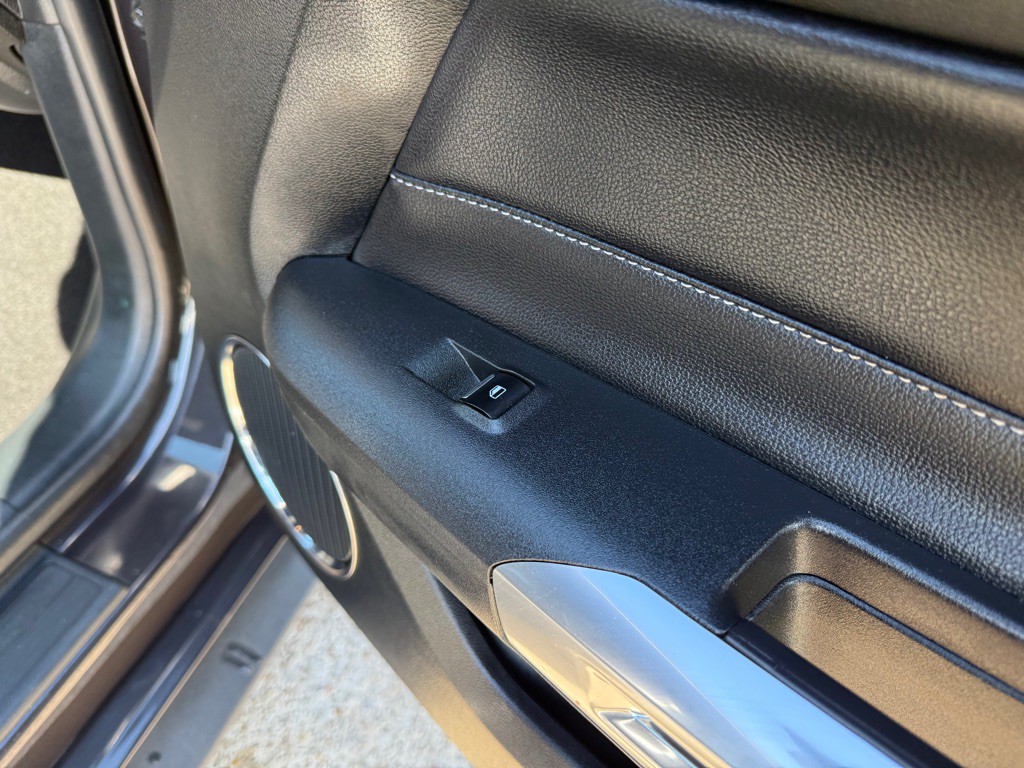 2023 Ford Mustang Image 18