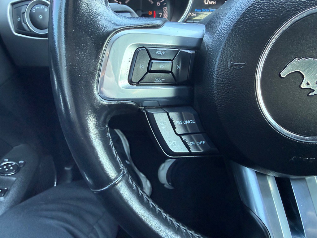 2023 Ford Mustang Image 21