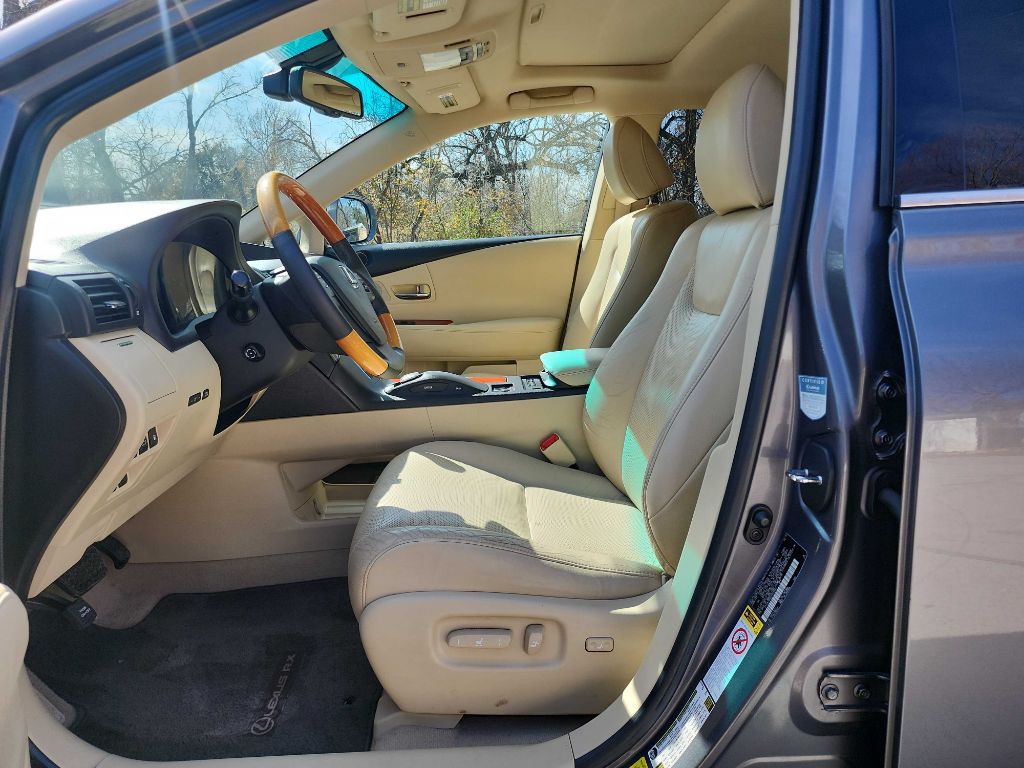2012 Lexus RX Image 17