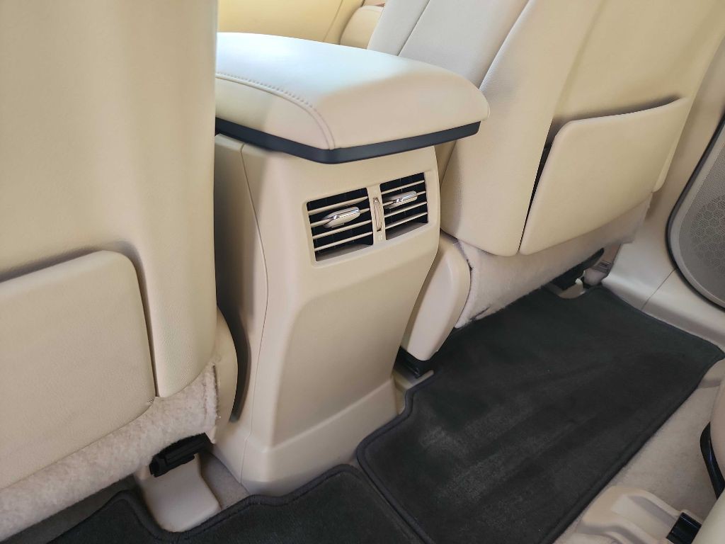 2012 Lexus RX Image 28