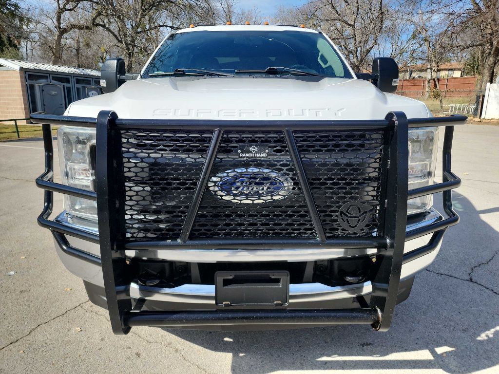 2019 Ford F-350 Image 2