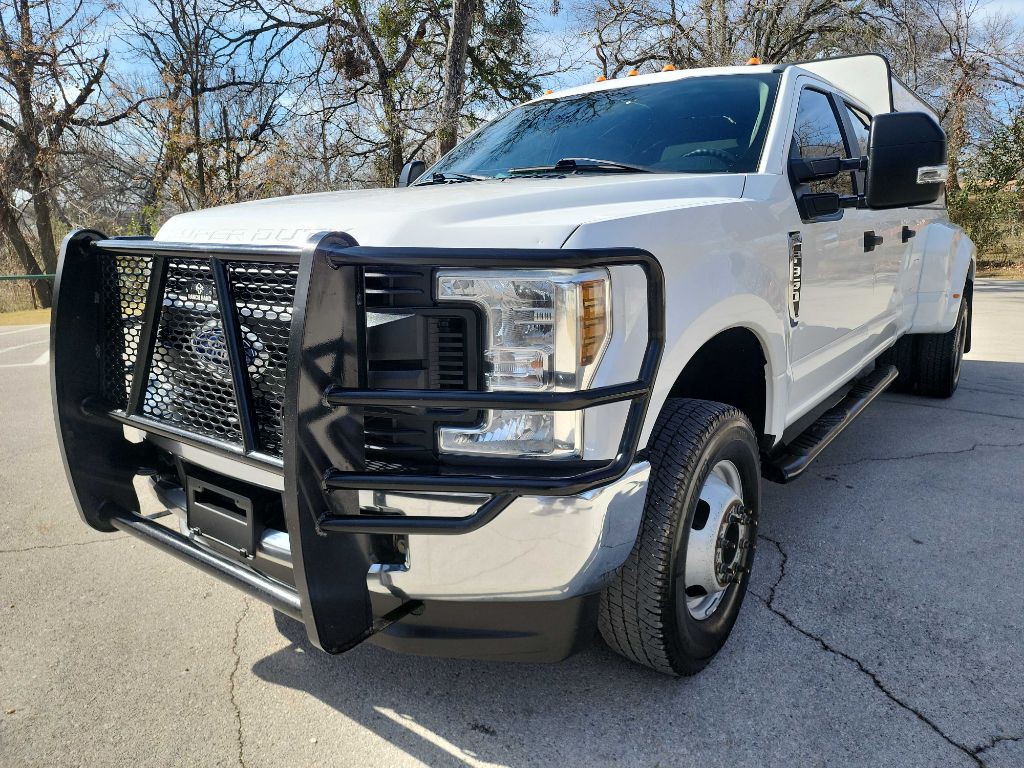 2019 Ford F-350 Image 4