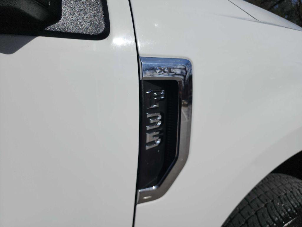 2019 Ford F-350 Image 17