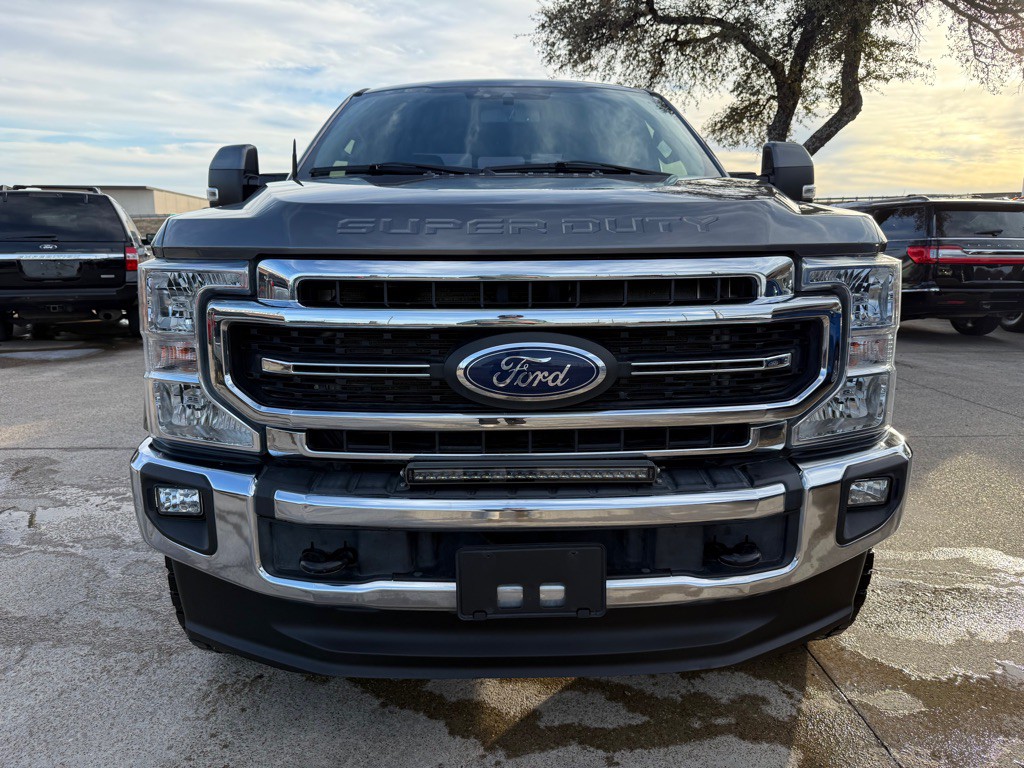 2022 Ford F-250 Image 2