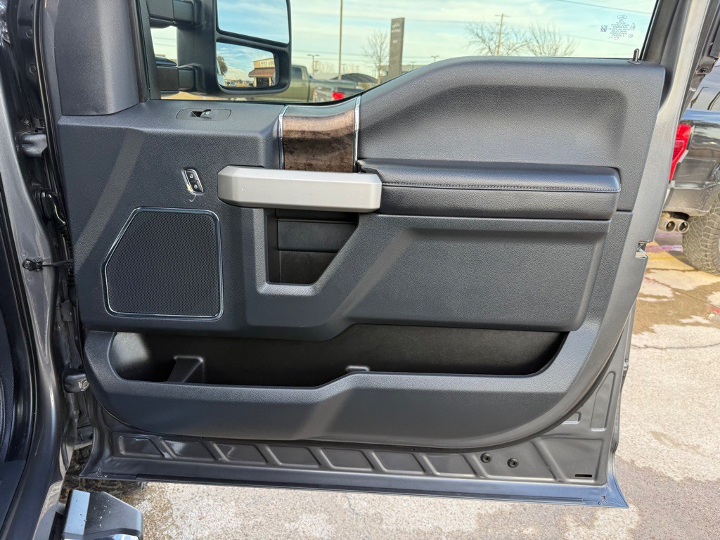 2022 Ford F-250 Image 26
