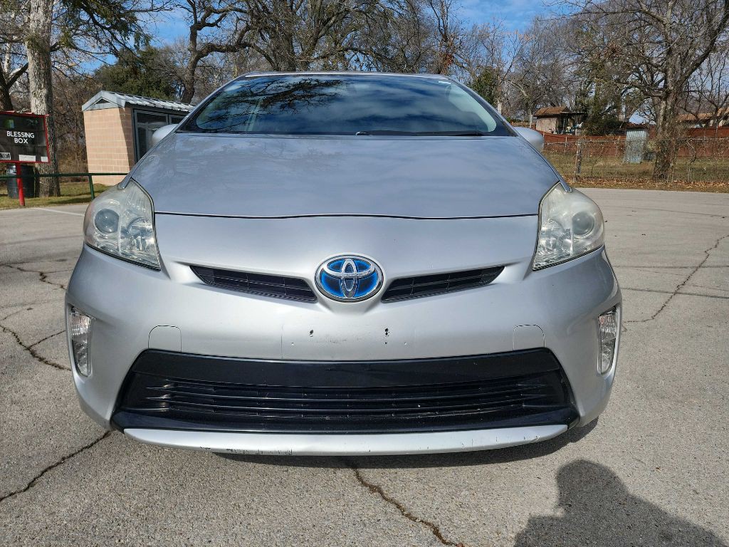 2013 Toyota Prius Image 2