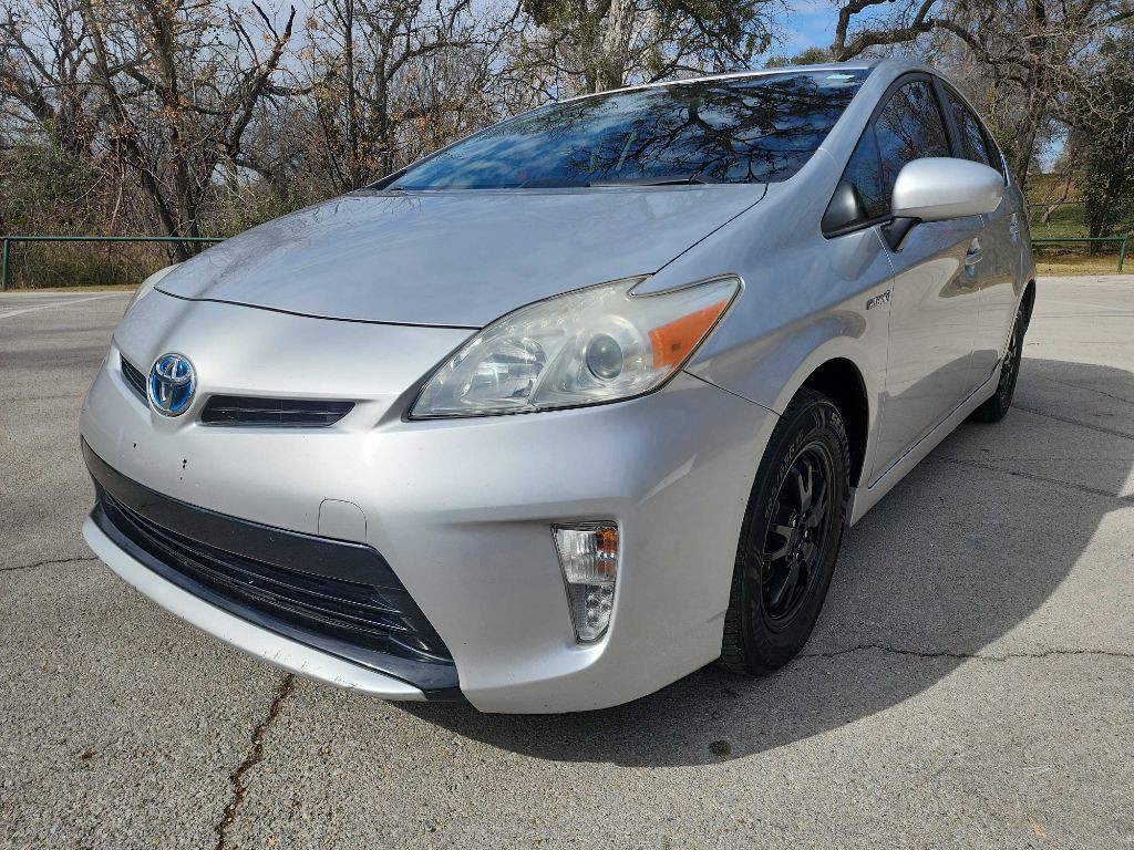 2013 Toyota Prius Image 3