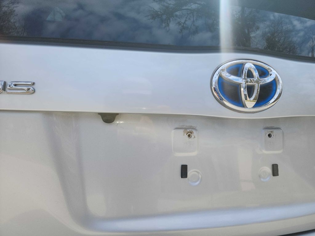 2013 Toyota Prius Image 7