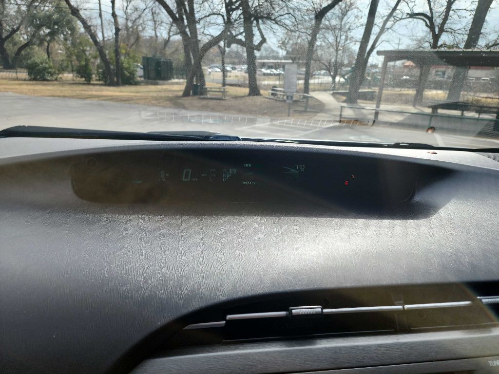 2013 Toyota Prius Image 16