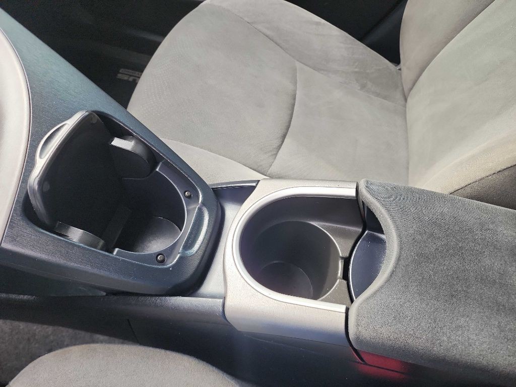 2013 Toyota Prius Image 18