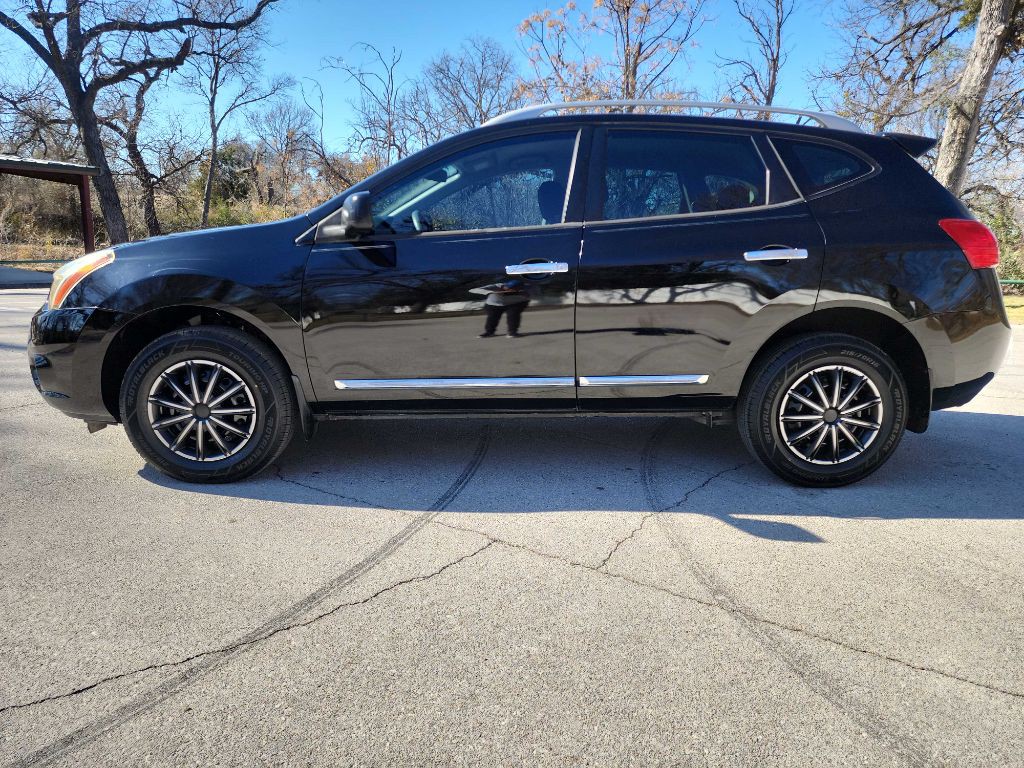 2014 Nissan Rogue Image 4