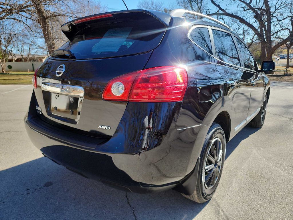 2014 Nissan Rogue Image 9