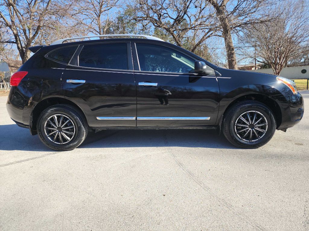 2014 Nissan Rogue Image 10