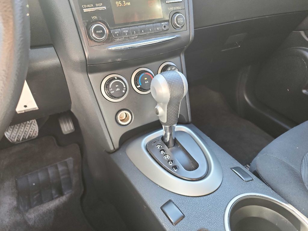 2014 Nissan Rogue Image 18