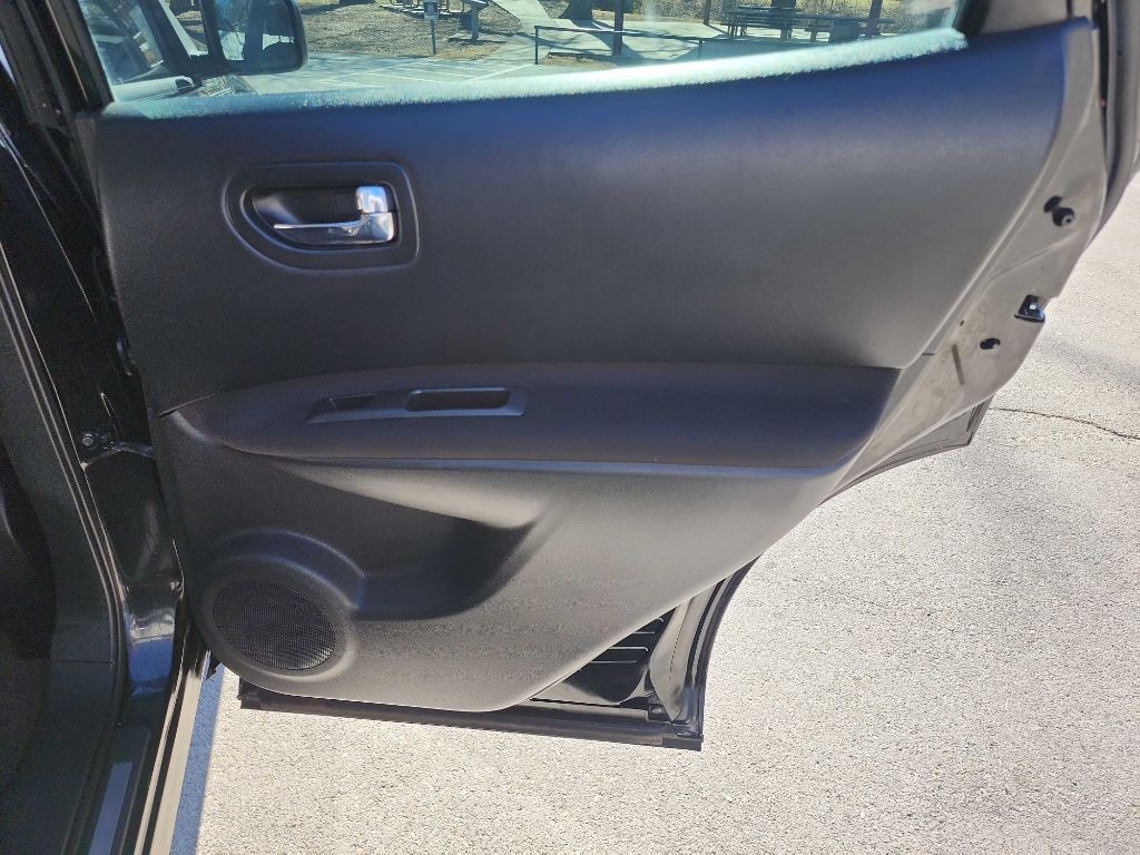 2014 Nissan Rogue Image 22