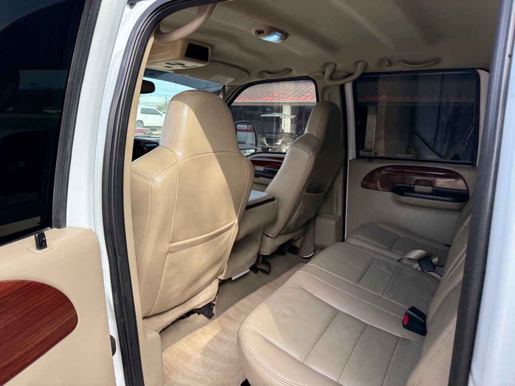 2005 Ford F-250 Image 16