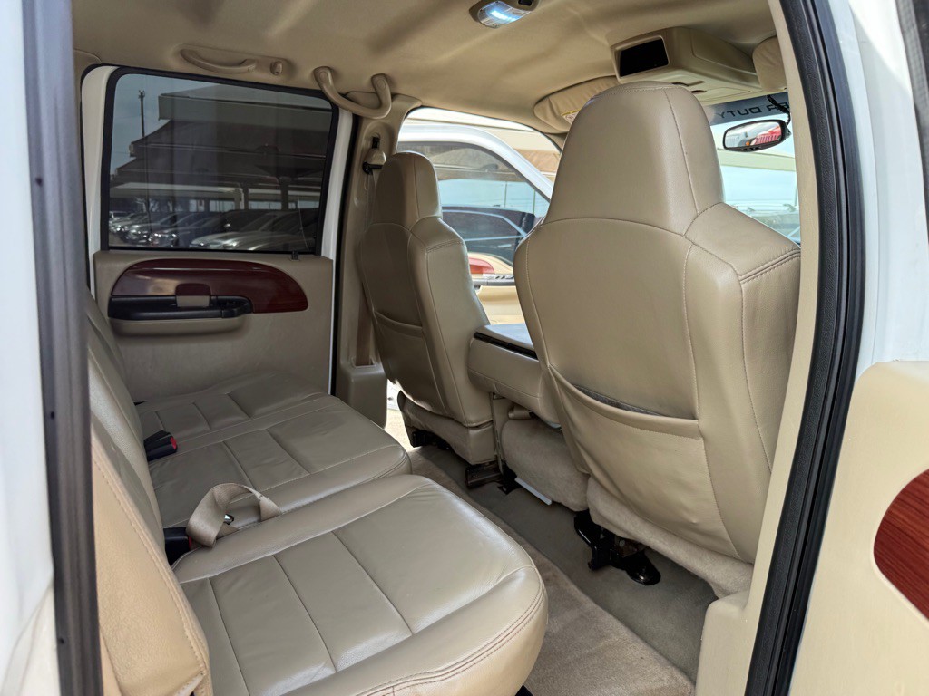 2005 Ford F-250 Image 18