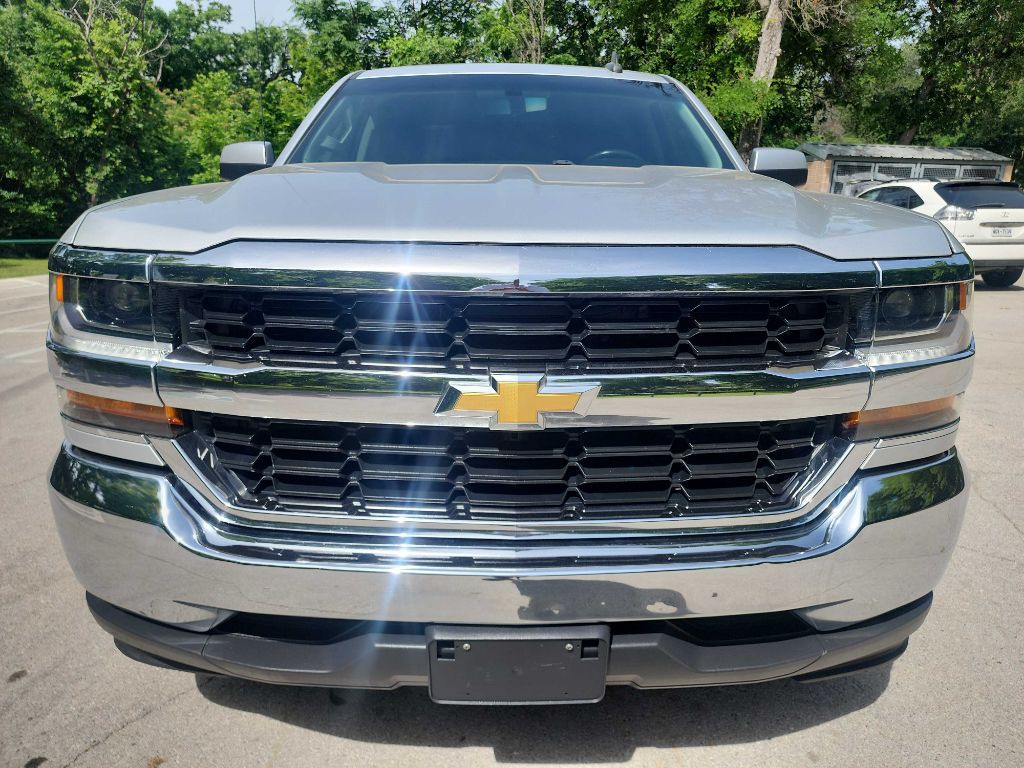 2018 Chevrolet Silverado 1500 Image 2