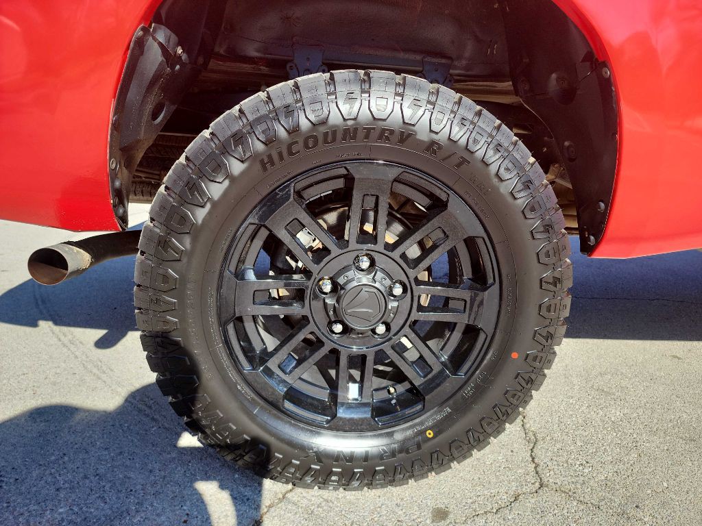 2010 Toyota Tundra Image 8