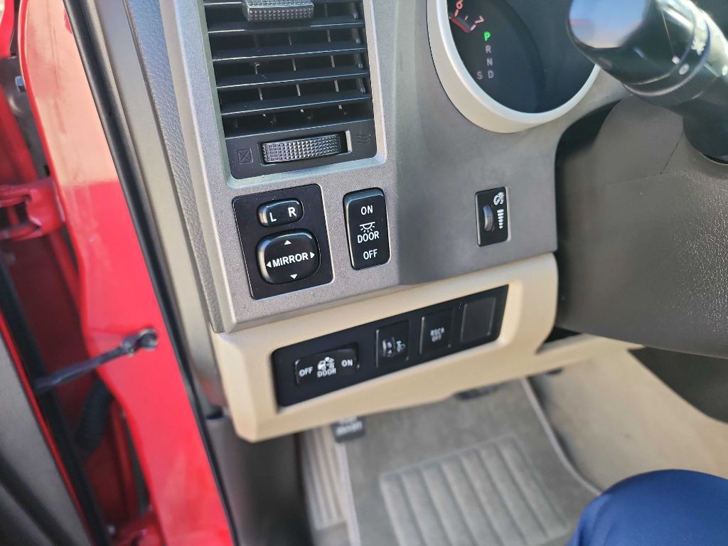 2010 Toyota Tundra Image 15