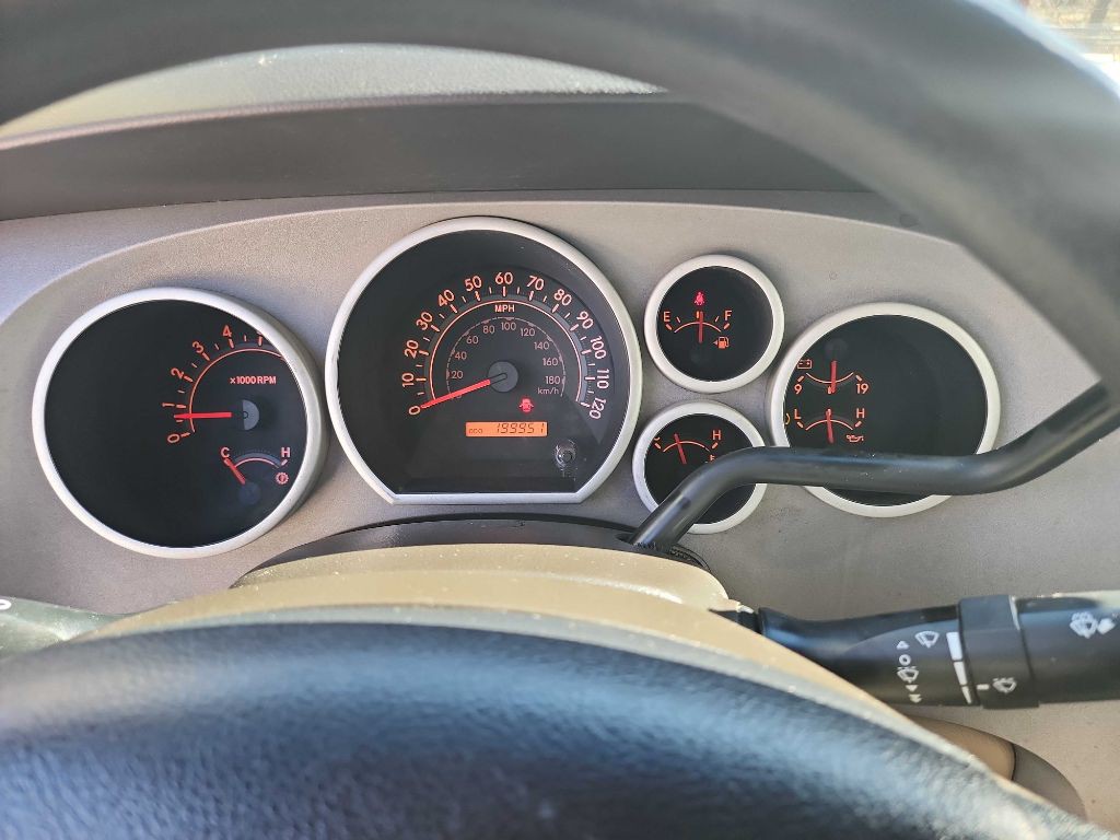 2010 Toyota Tundra Image 17