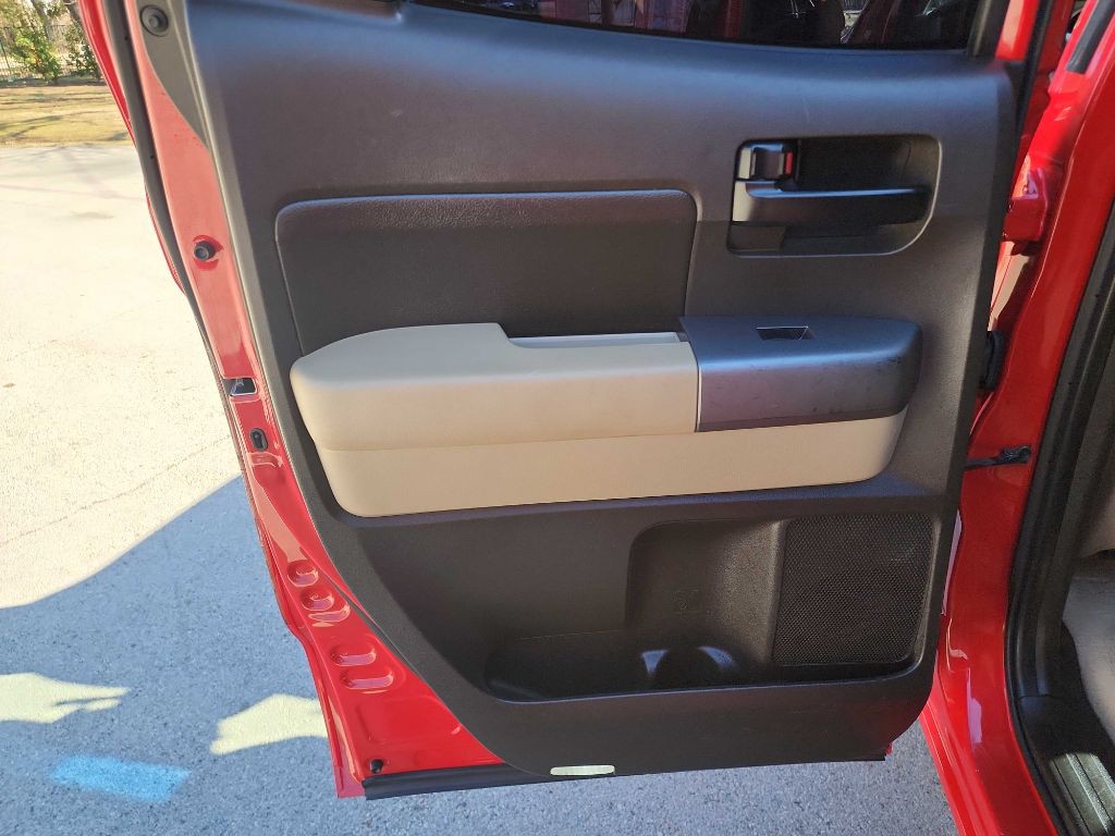 2010 Toyota Tundra Image 21