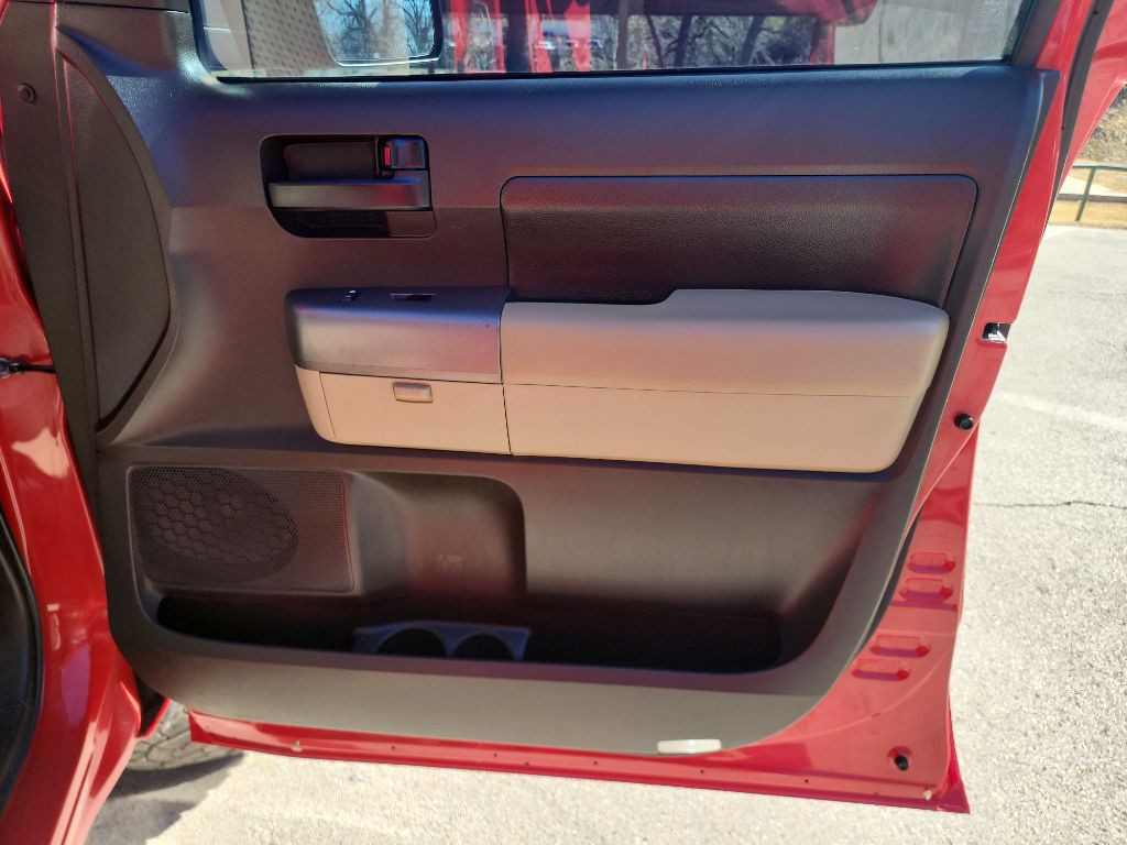 2010 Toyota Tundra Image 25