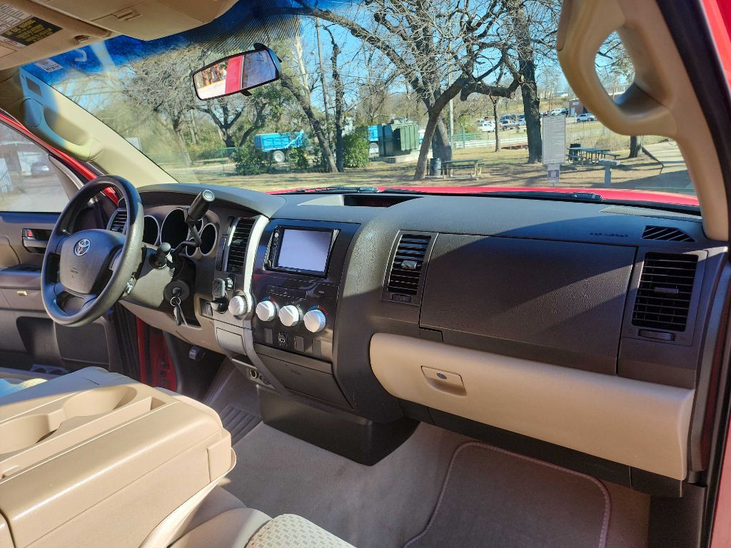 2010 Toyota Tundra Image 30