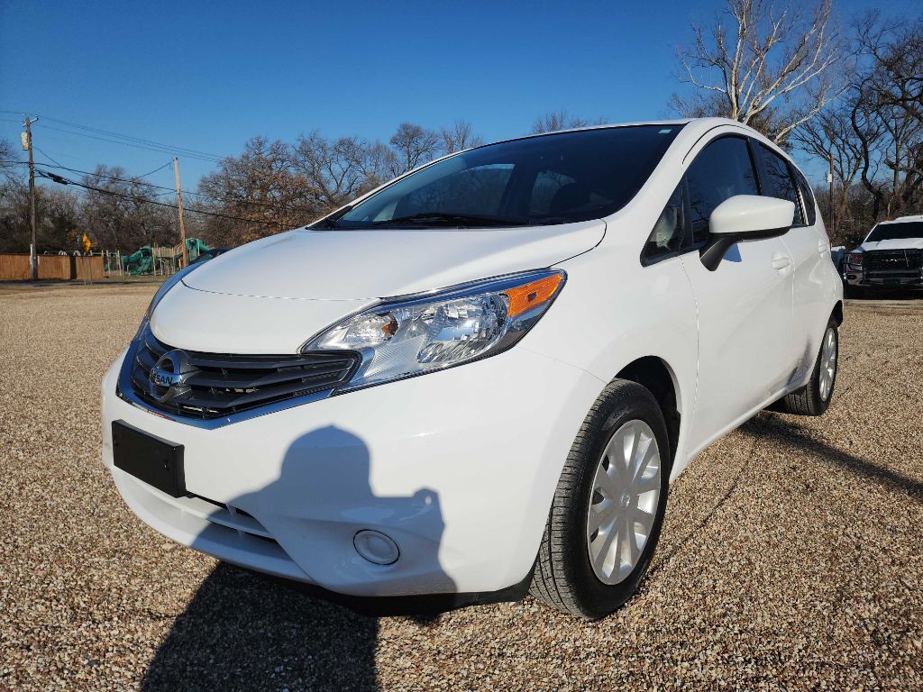 2015 Nissan Versa Image 3