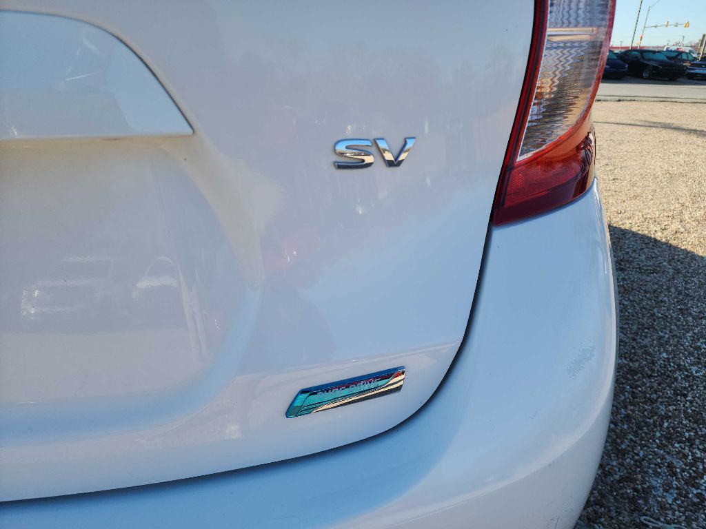 2015 Nissan Versa Image 8