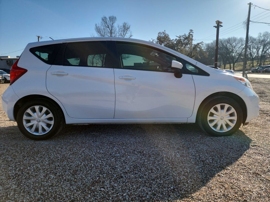 2015 Nissan Versa Image 10