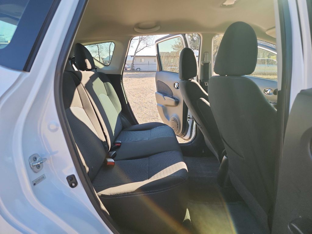 2015 Nissan Versa Image 29