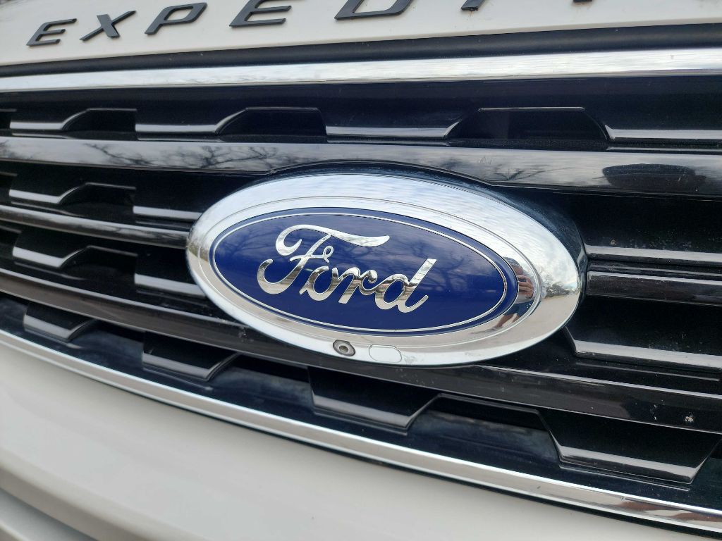 2019 Ford Expedition Image 3