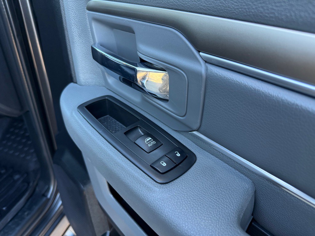 2017 RAM 2500 Image 24